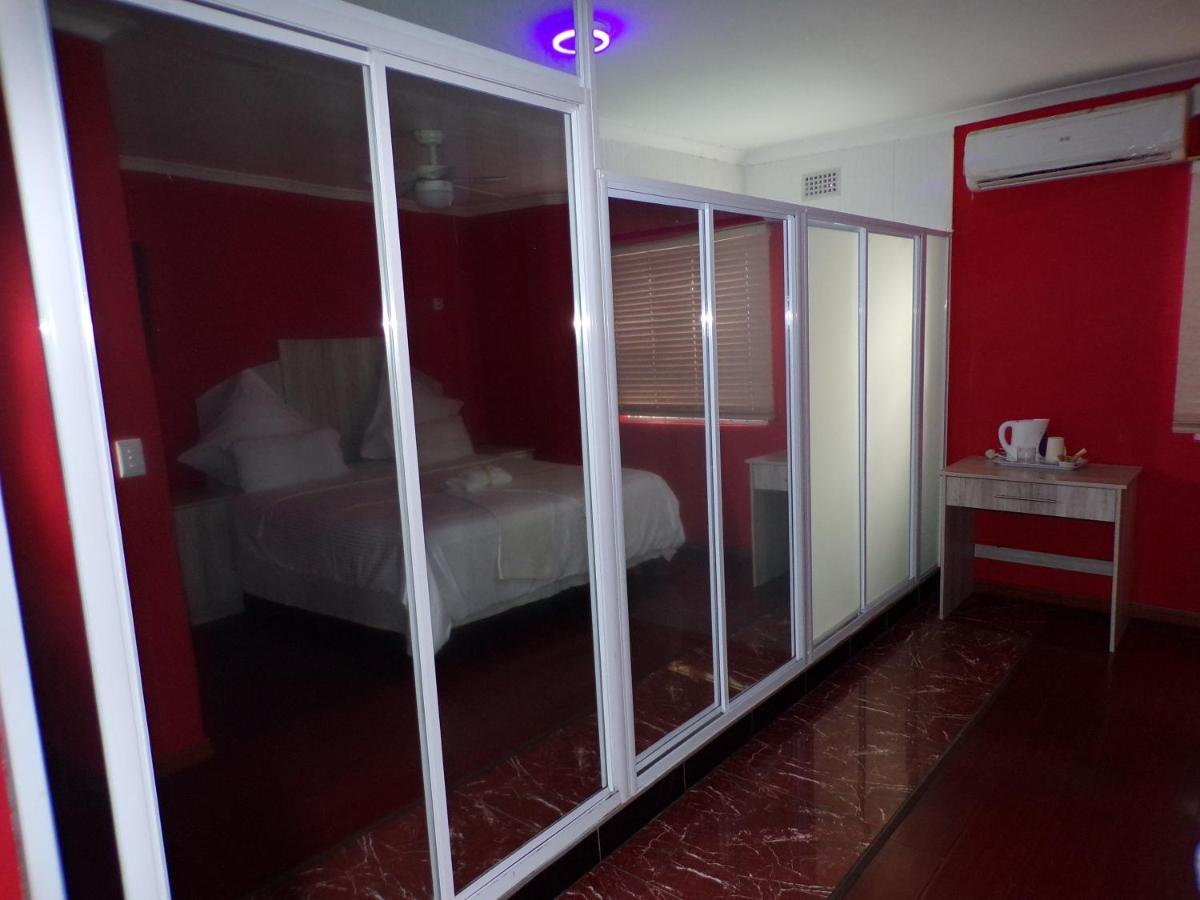 Khaya B&B Mandalay เคปทาวน์ ภายนอก รูปภาพ